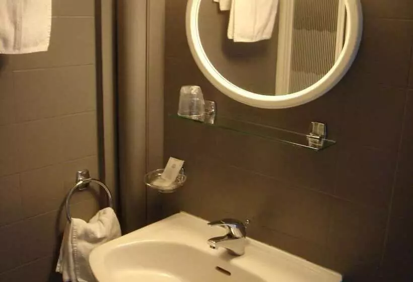 Отель Hôtel Tête D Or