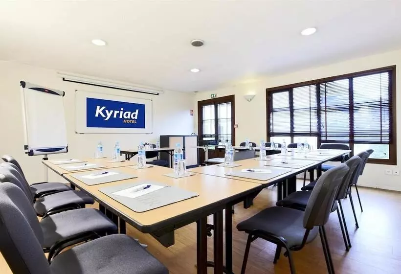 Отель Kyriad Angers Sud Ponts De Cé