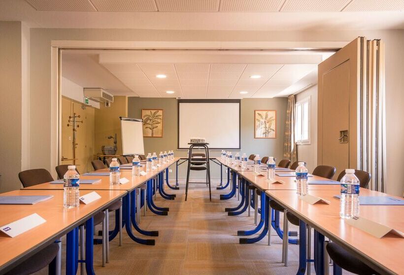 Kyriad Hotel Montpellier Centre Antigone