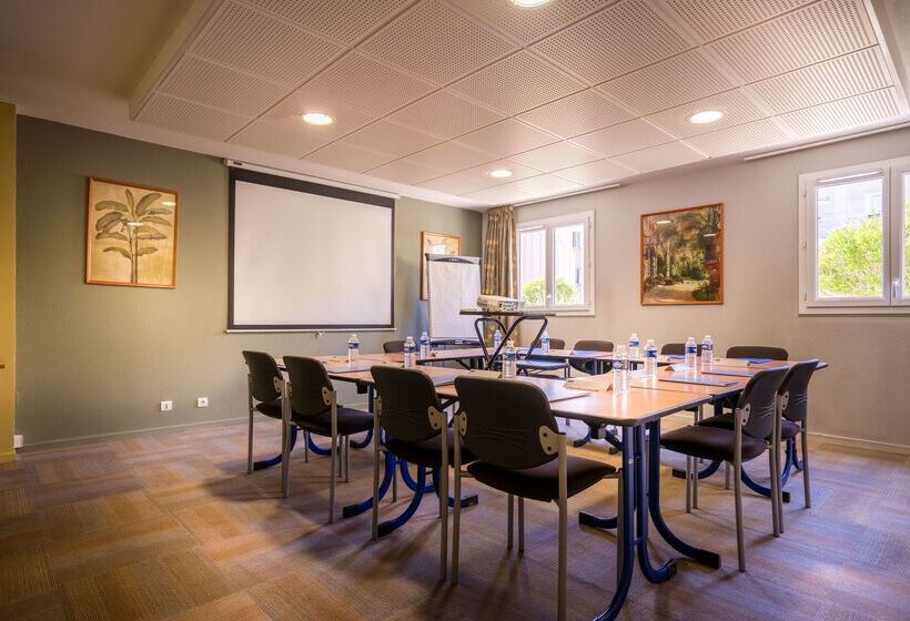 Kyriad Hotel Montpellier Centre Antigone