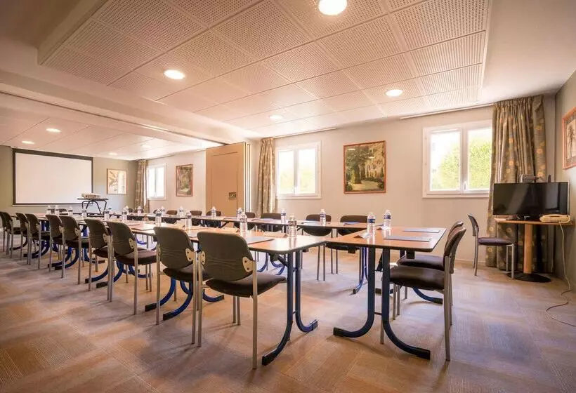 Kyriad Hotel Montpellier Centre Antigone