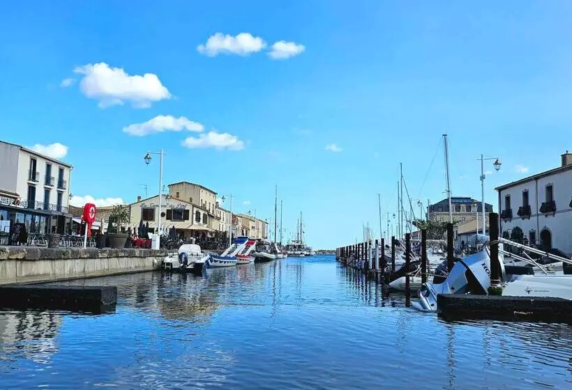 Kyriad Hotel Montpellier Centre Antigone