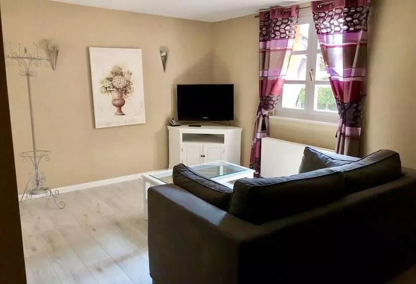 ホテル Restaurant Le Maréchal   Teritoria