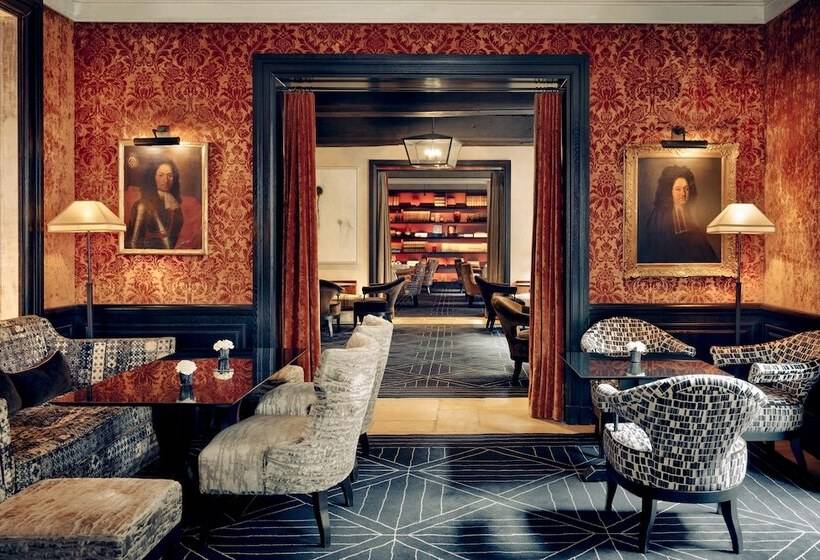 Hôtel Le Pavillon De La Reine & Spa, Place Des Vosges