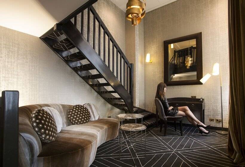 Hôtel Le Pavillon De La Reine & Spa, Place Des Vosges