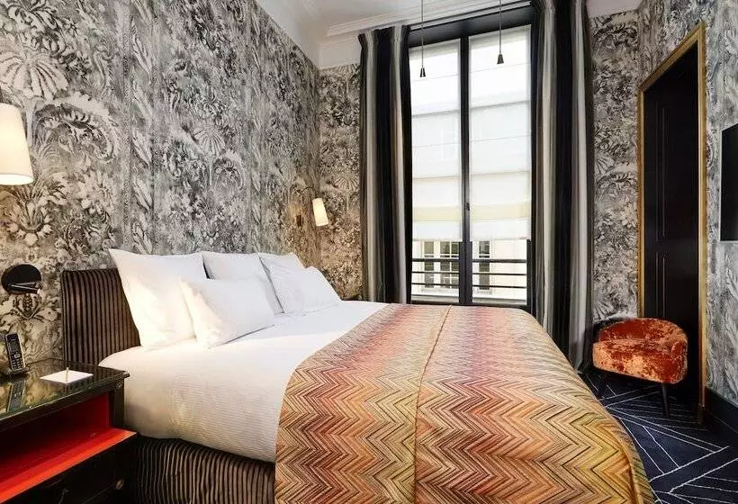 호텔 Le Pavillon De La Reine & Spa, Place Des Vosges