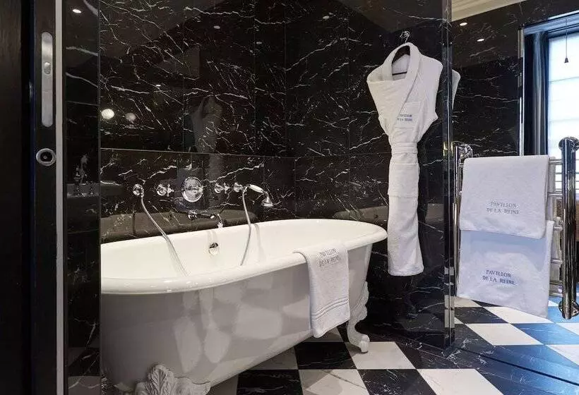 호텔 Le Pavillon De La Reine & Spa, Place Des Vosges