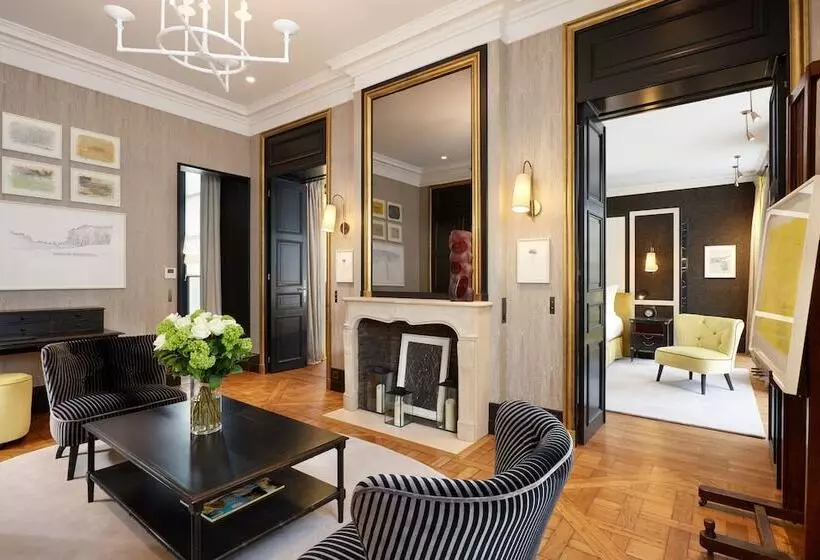 호텔 Le Pavillon De La Reine & Spa, Place Des Vosges