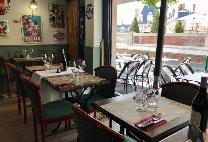 هتل Le Richelieu Bacchus