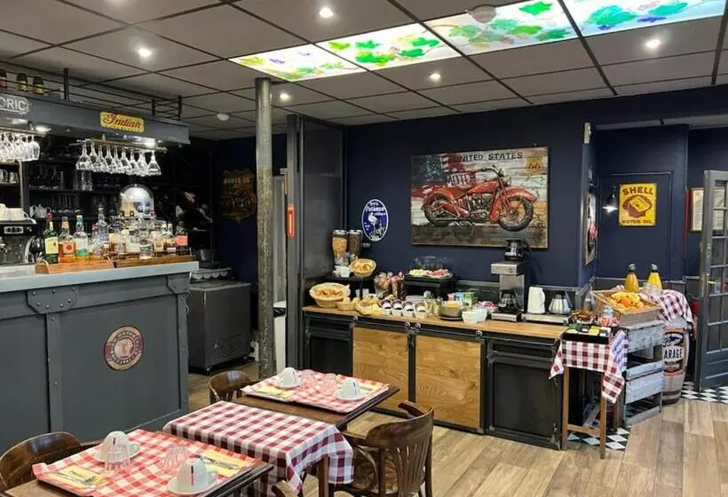 هتل Le Richelieu Bacchus