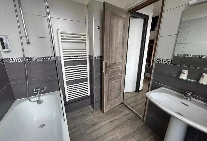 هتل Le Richelieu Bacchus