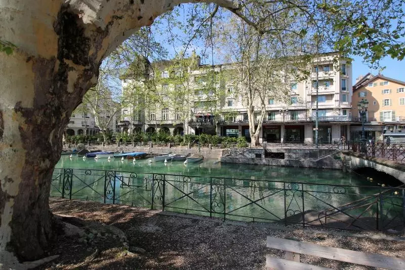 Le Splendid Hotel Lac D Annecy Handwritten Collection