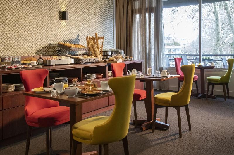 Le Splendid Hotel Lac D Annecy   Handwritten Collection