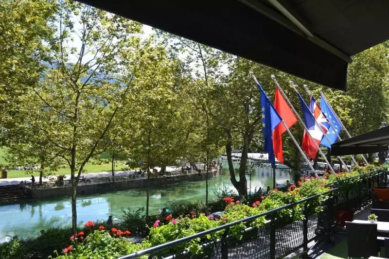 Le Splendid Hotel Lac D Annecy Handwritten Collection