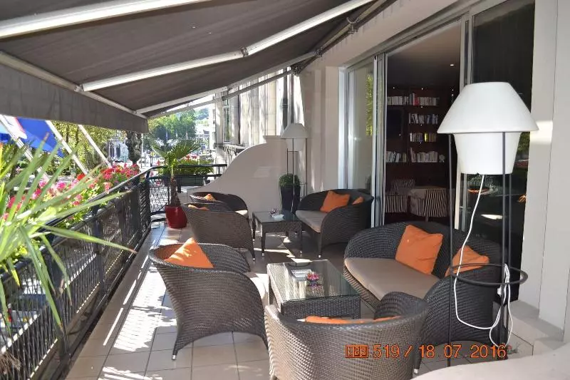 Le Splendid Hotel Lac D Annecy Handwritten Collection