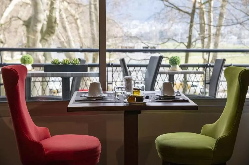 Le Splendid Hotel Lac D Annecy Handwritten Collection