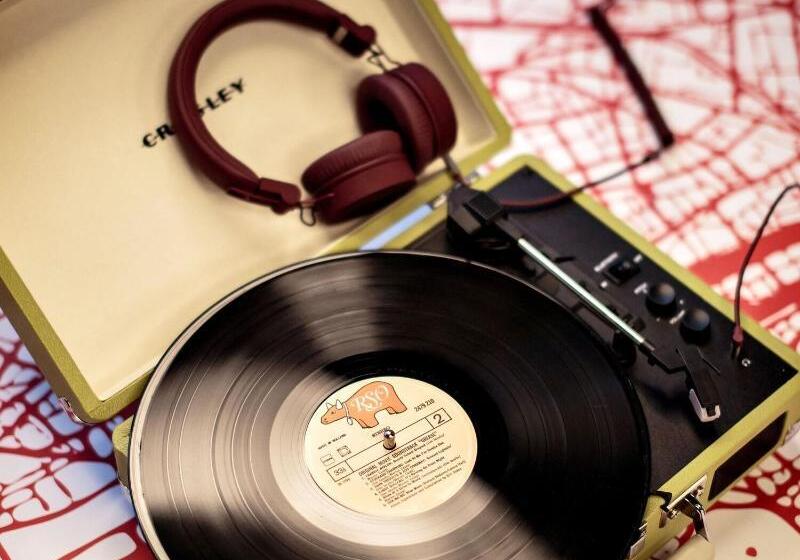 هتل Moxy Paris Bastille