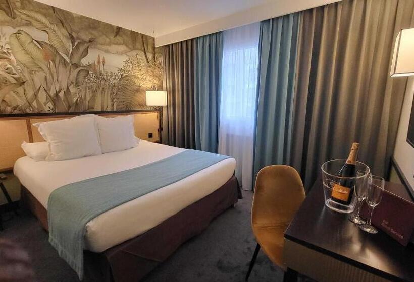 هتل Paris Neuilly