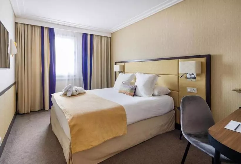 Hotel Paris Neuilly