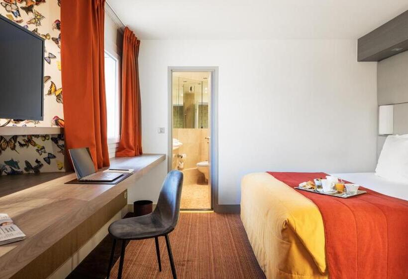 هتل Paris Neuilly