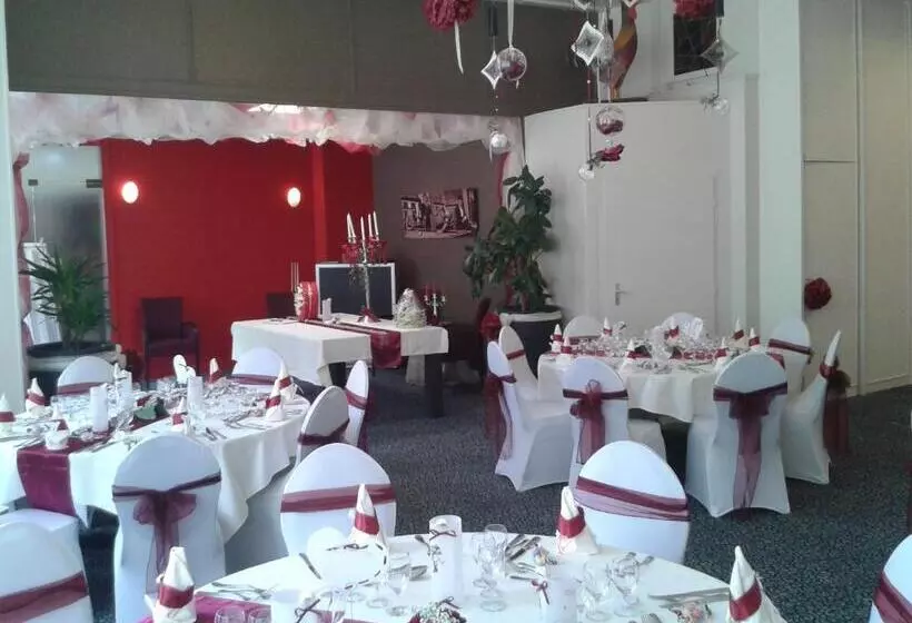 Hotel Restaurant Du Parc De La Colombiere