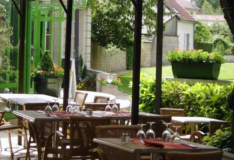 Hotel Restaurant Du Parc De La Colombiere