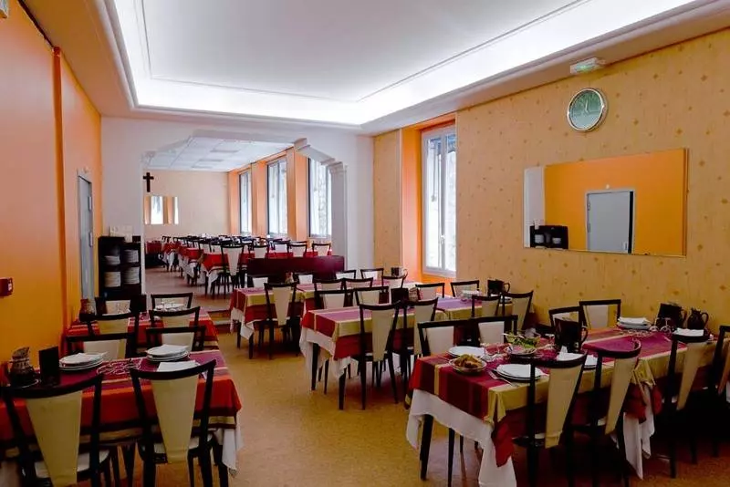 هتل Saint Etienne