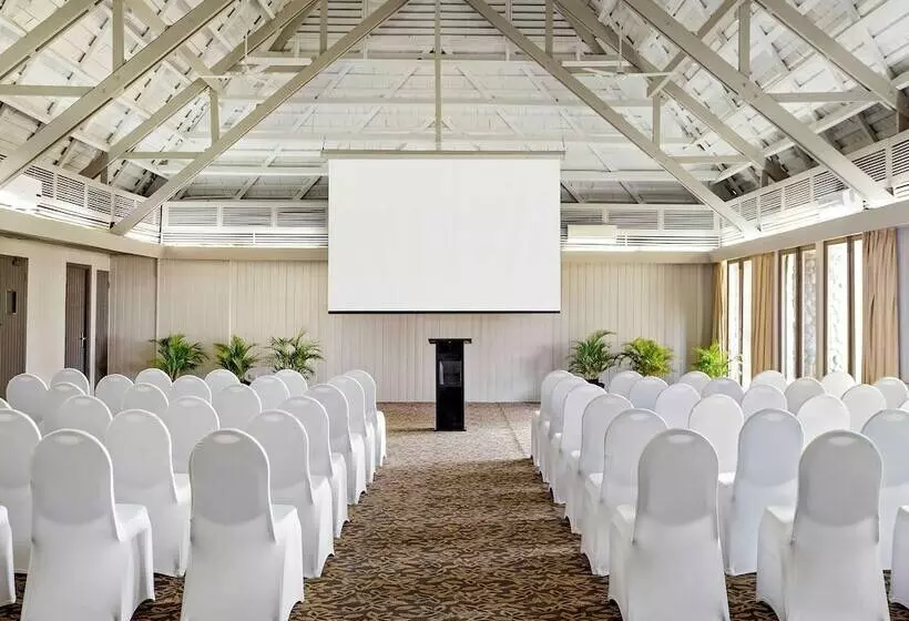 渡假胜地  Novotel Nadi