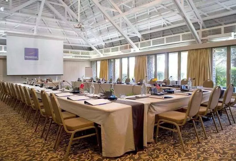 渡假胜地  Novotel Nadi