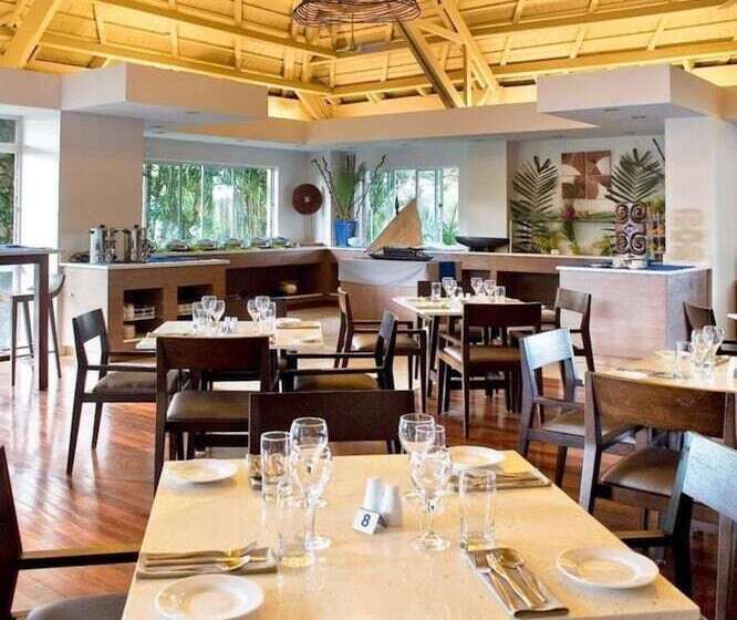 منتجع Novotel Nadi