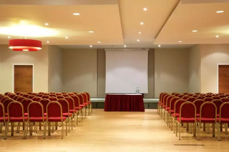 Aberdeen Airport Dyce Hotel, Sure Hotel Collection By Bw