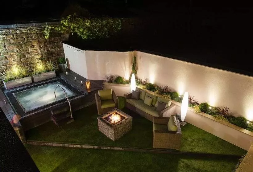 Appleby Manor Hotel & Garden Spa