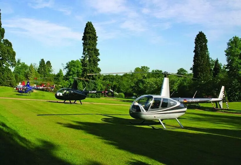 Отель Ashdown Park