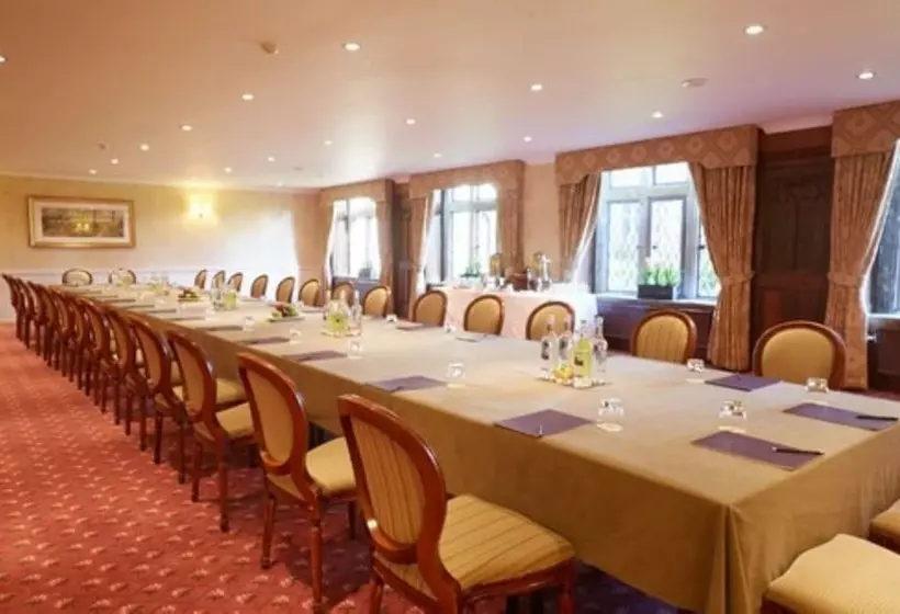 Отель Ashdown Park