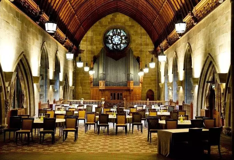 Отель Ashdown Park