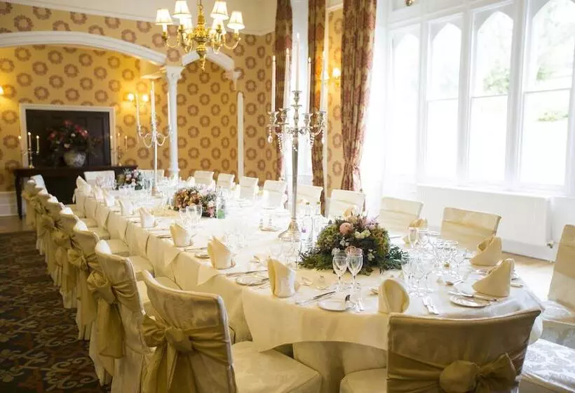 Отель Ashdown Park