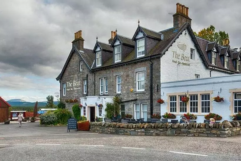 Отель Boat Country Inn And Restaurant