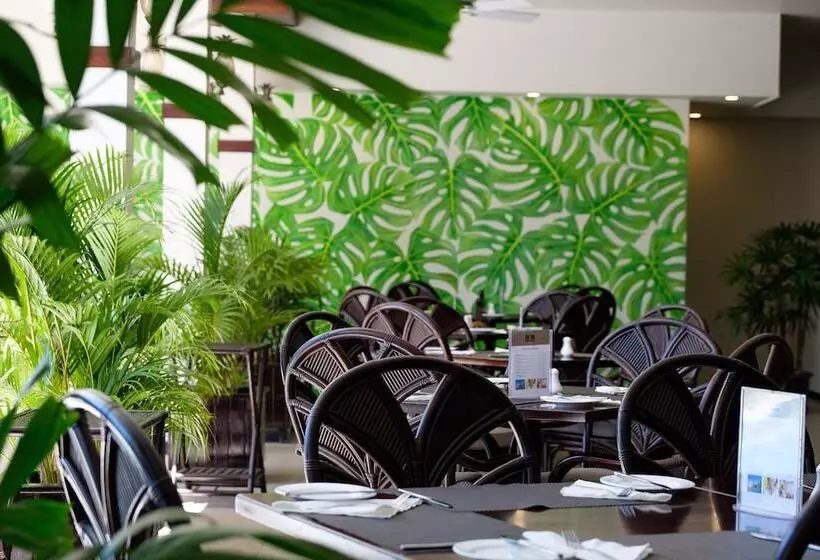 בית מלון כפרי Fiji Gateway