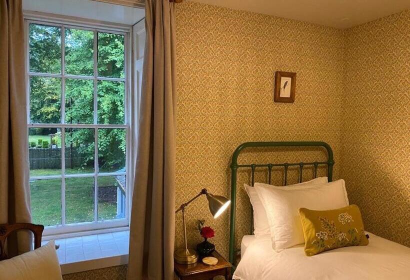 فندق Heathpark House