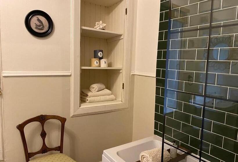 فندق Heathpark House