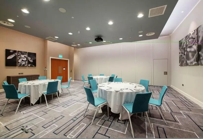 فندق Hilton Garden Inn Abingdon Oxford