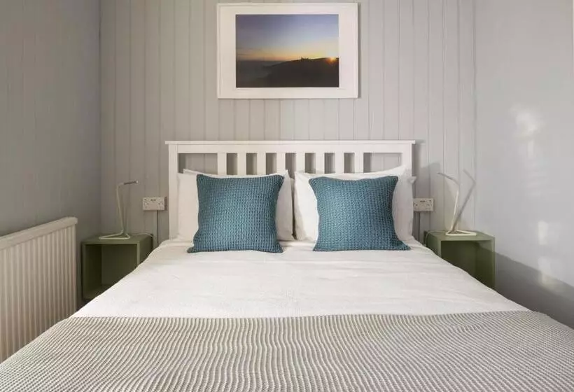 בית מלון כפרי Housel Bay