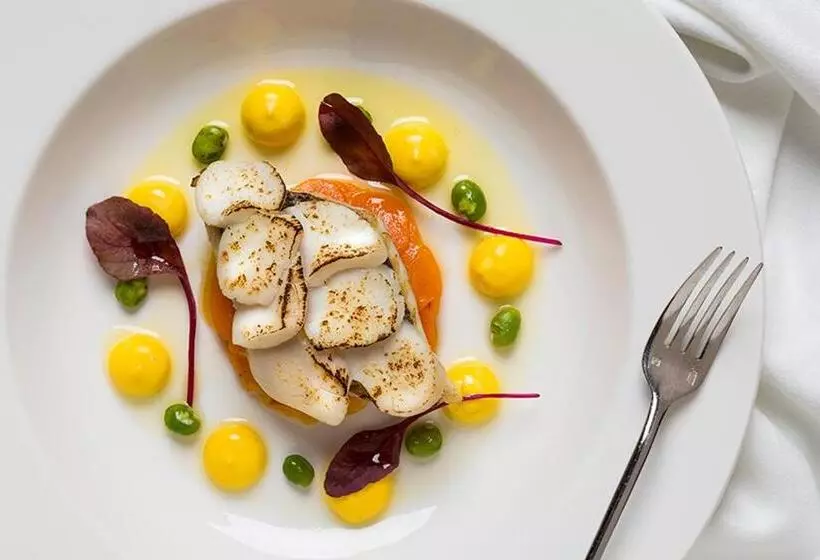 Отель Somerville