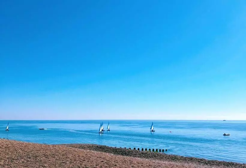 Отель The Chatsworth