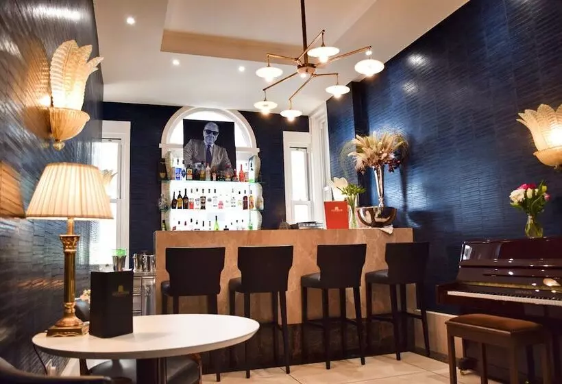 Отель The Chatsworth