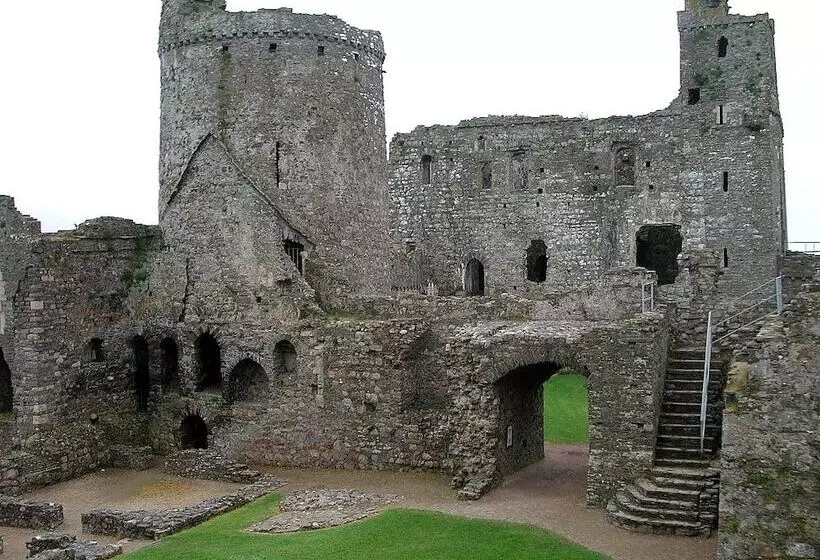 The Diplomat Hotel Restaurant & Spa