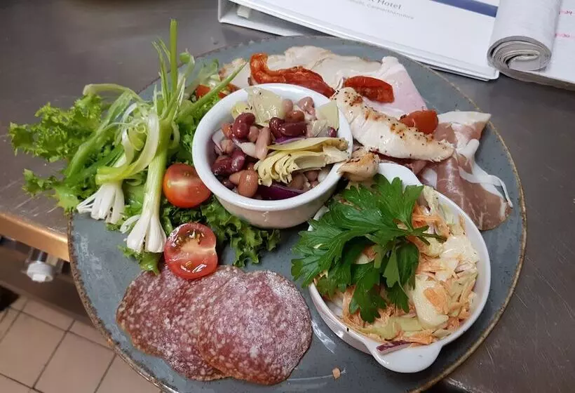 The Diplomat Hotel Restaurant & Spa