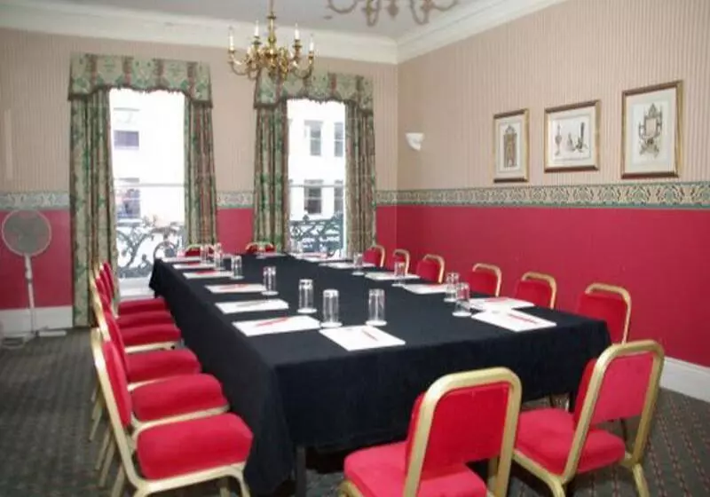 ホテル The Green Dragon