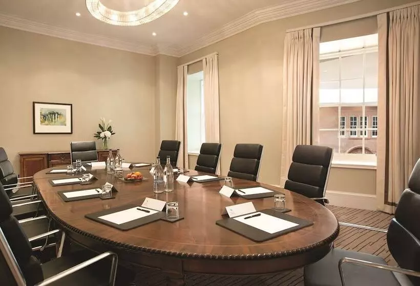 هتل The Caledonian Edinburgh, Curio Collection By Hilton