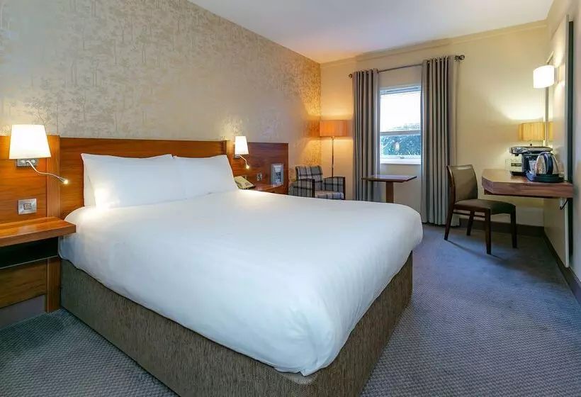 Hotel Cedar Court Wakefield